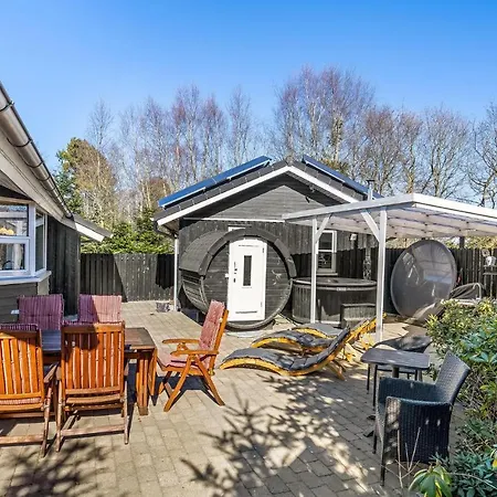 Holiday home Beautiful In With Sauna
